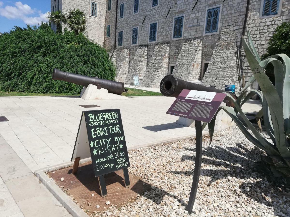 2 Cannons/Old Town Шибеник Экстерьер фото